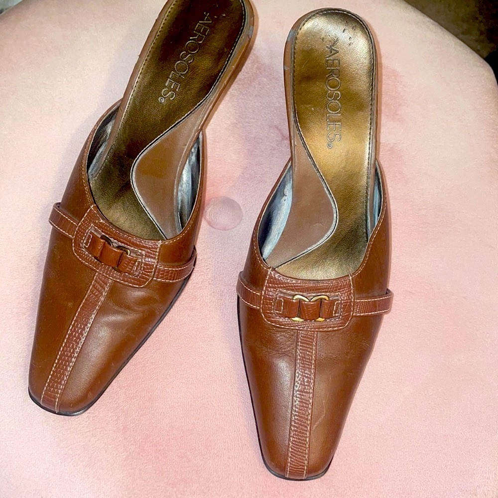 - Brown vintage mules square toe Y2K Aerosols size 6